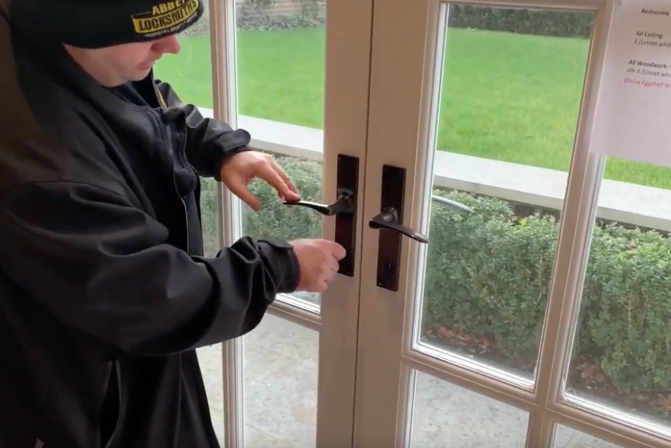 Locksmiths Survey on Video